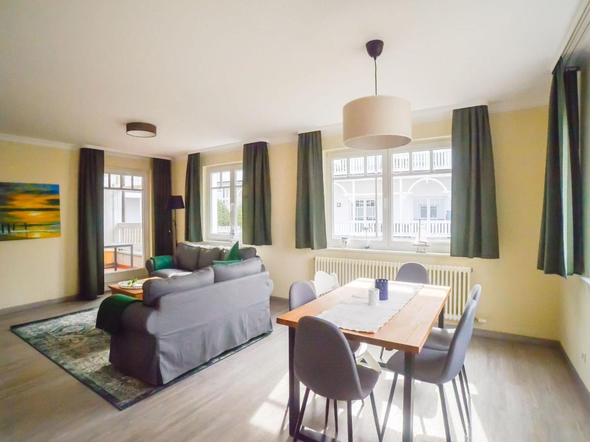 Strandvillen Binz - Ferienwohnung Mit 2 Schlafzimmern Und Balkon Ah-563 מראה חיצוני תמונה